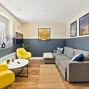 Apartment Central Leeds Gem - Parking - Sleeps 6, Leeds (West Yorkshire)